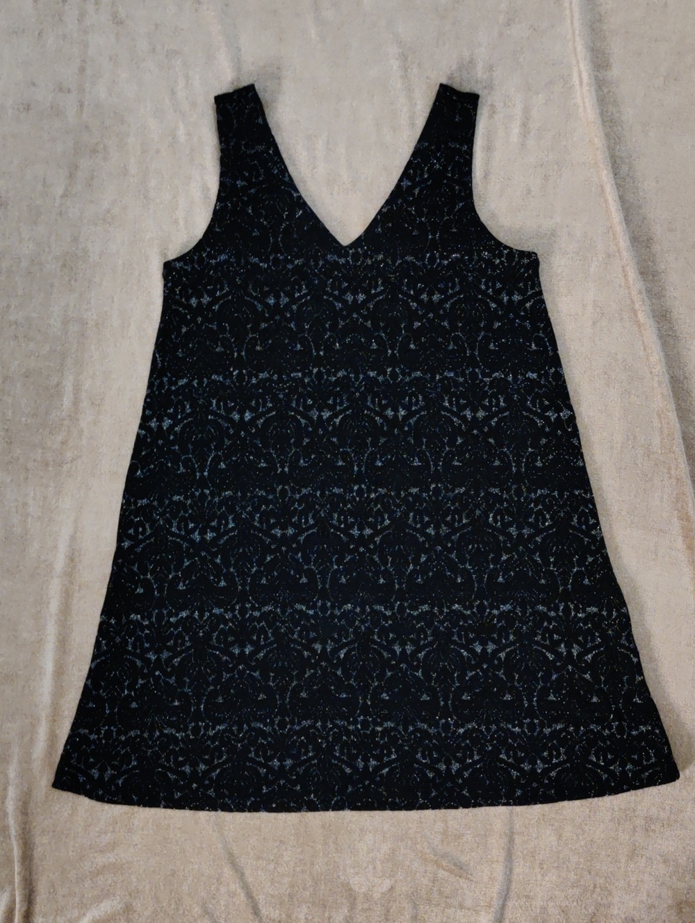 LOFT Black & Silver Metallic Sleeveless V-Neck Jacquard Knit Mini Dress, Size L